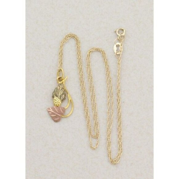 12k Yellow Gold Black Hills Gold Pendant with 10k Yellow Gold Chain 18" inch - Picture 3 of 7